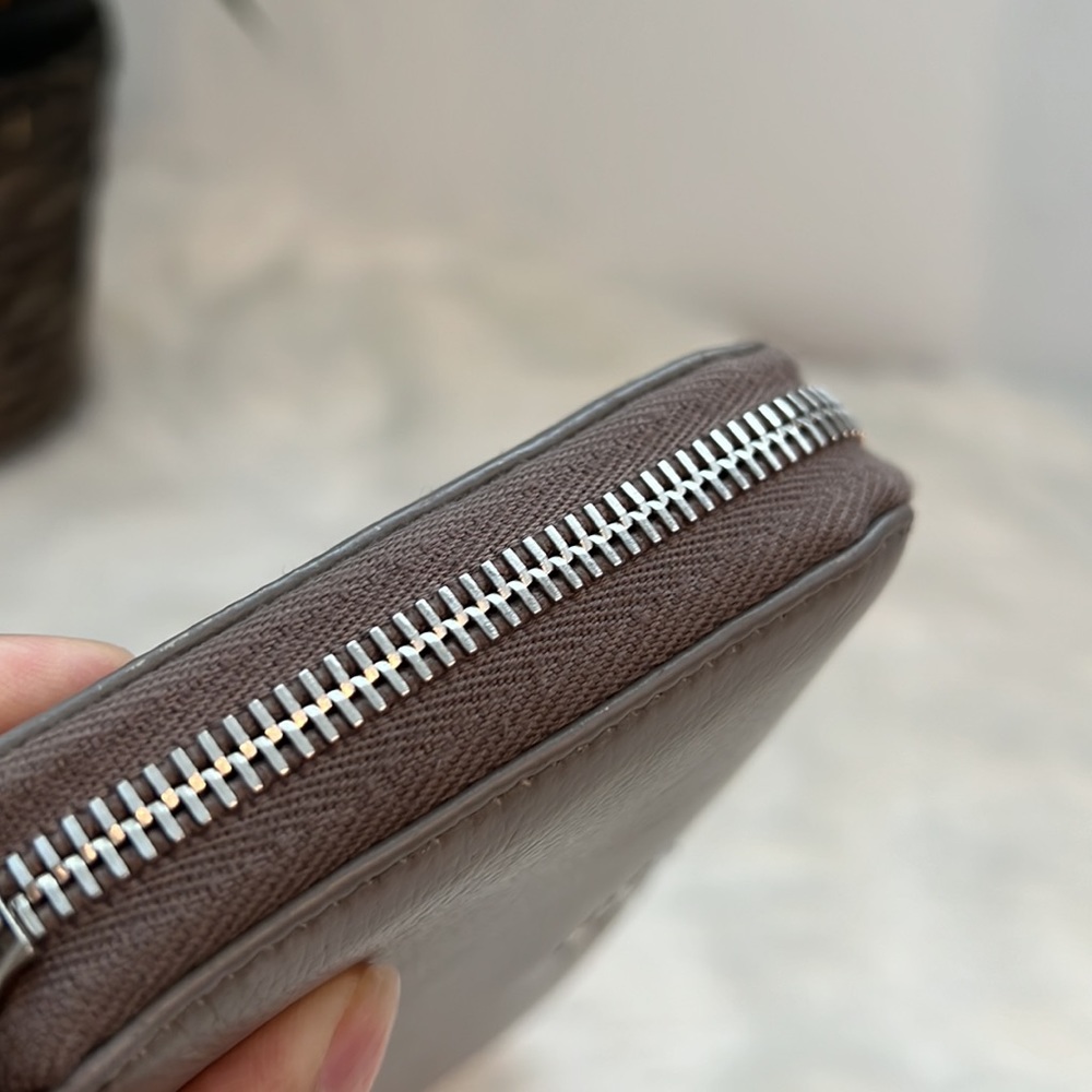 Prada long wallet - Picture 11 of 12